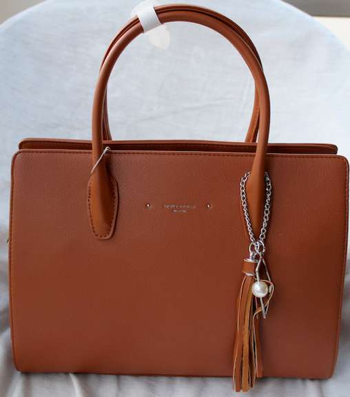 Stylish Large Designer Style Leather Bag by David Jones, Paris