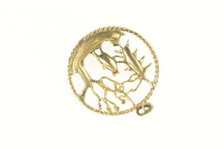 14K Yellow Gold 1960's Bear Holding Pearl Forest Round Charm/Pendant