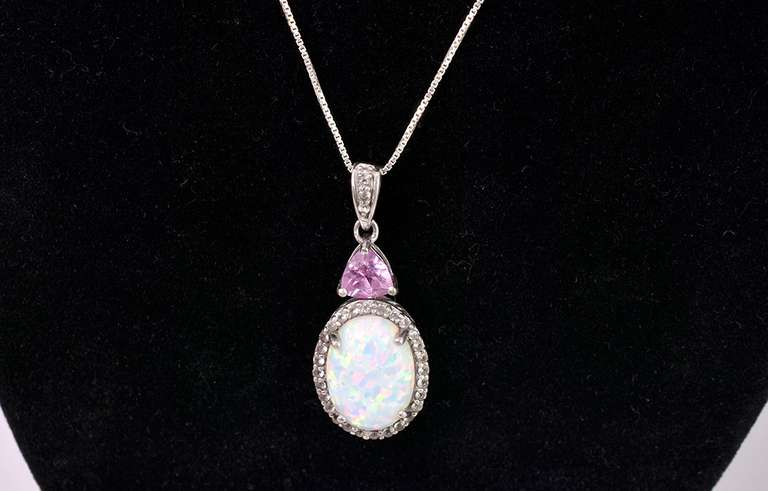 Attractive Opal Pendant & Chain in Sterling