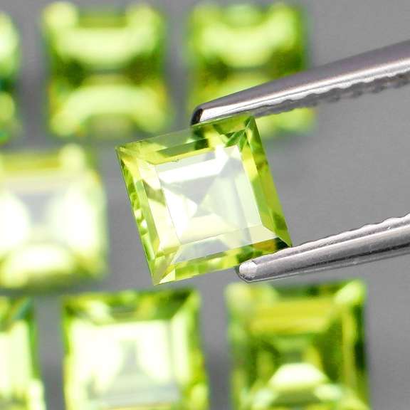 Princess cut unheated! 5.96ct Peridot set