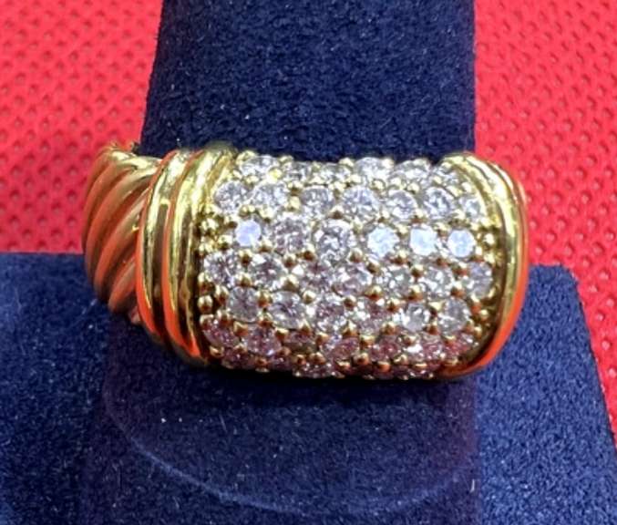 LADIES 18K YELLOW GOLD ENGAGEMENT RING WITH 1.00 CARAT IN DIAMOND