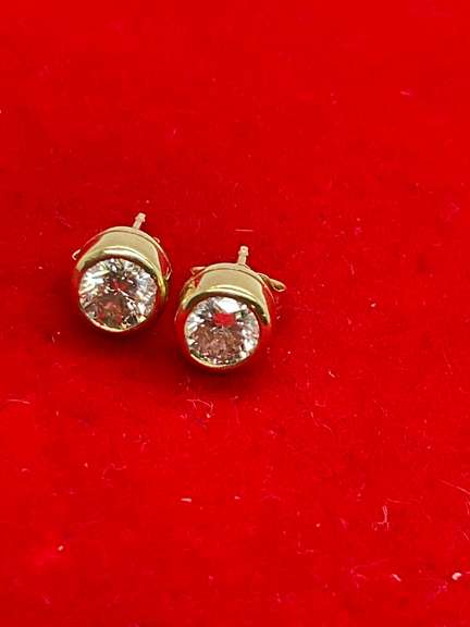 CERTIFIED 14K GOLD DIAMOND STUD EARRINGS