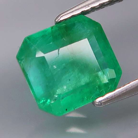 Top green! UNHEATED! 2.09ct Colombian Emerald