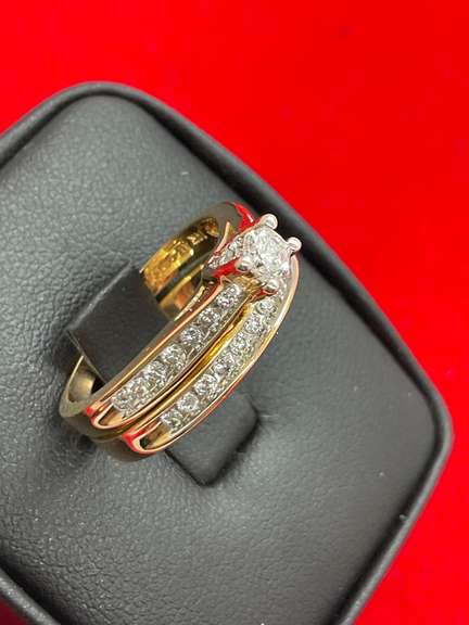 14K GOLD AND DIAMOND WEDDING SET
