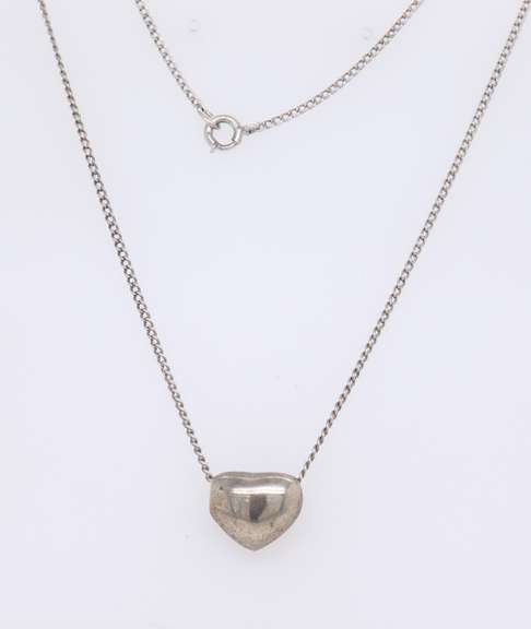 Vintage 925 Sterling Silver Heart Shaped Pendant on Chian