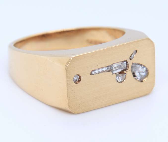 Powerful Yellow Gold Mixed Cut Diamond Revolver Diamond Men's Ring