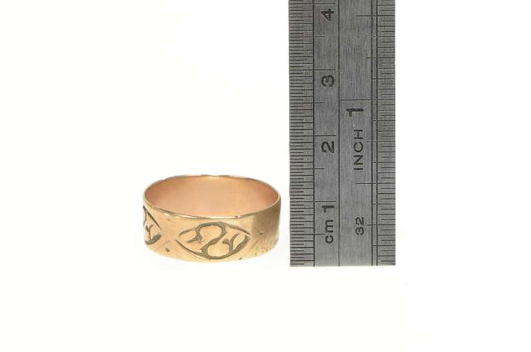 10K Yellow Gold 7.6mm Victorian Floral Rose Pattern Band Ring