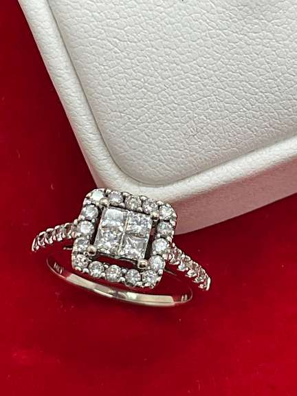 CERTIFIED LADIES 14K WHITE GOLD AND DIAMOND RING