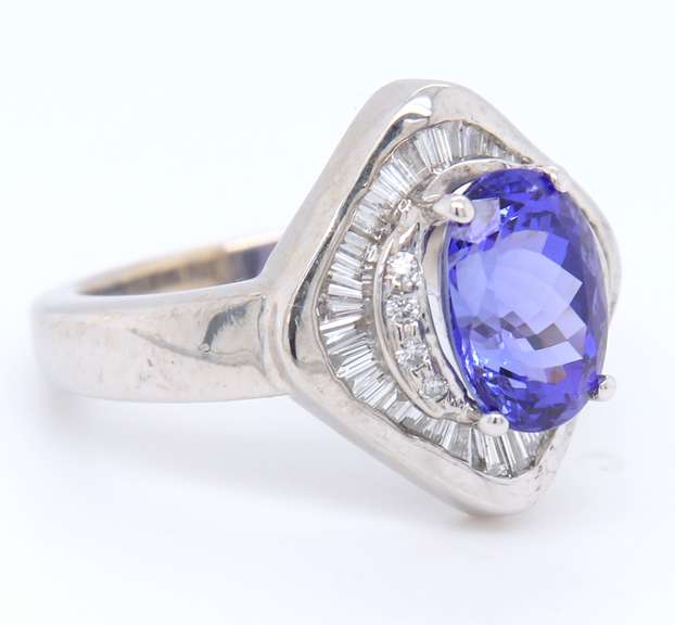 Majestic 18kt White Gold oval Tanzanite and Diamond Ring