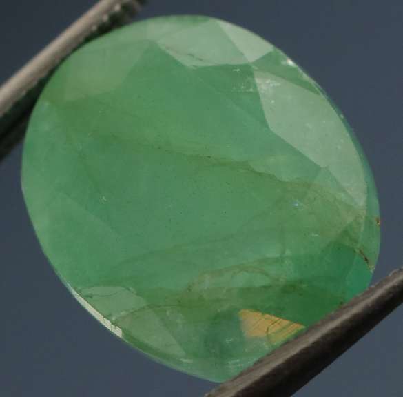 Top green 6.15ct Colombian Emerald