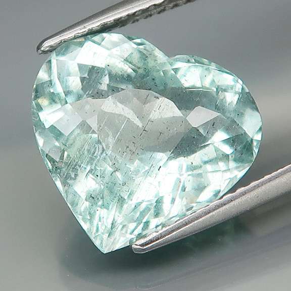 Heart cut! 5.79ct untreated platinum blue Aquamarine