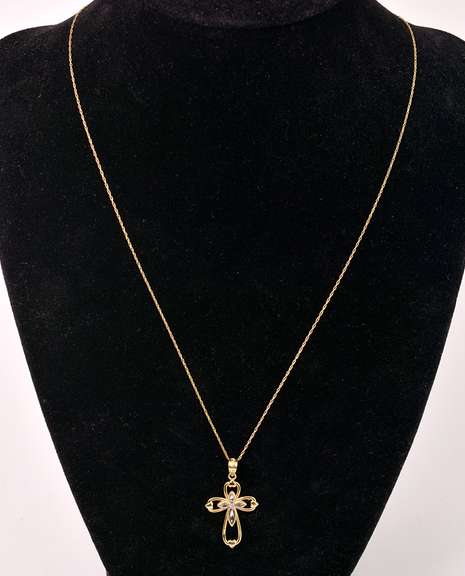 Gorgeous Cross and Heart Pendant Necklace in Yellow Gold