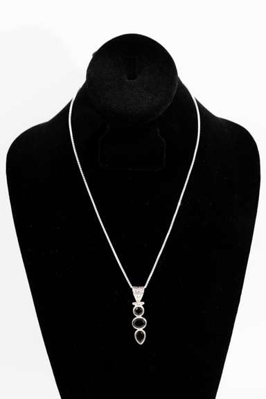 .925 Sterling Silver Pendant w/ Black Onyx Gem Stones