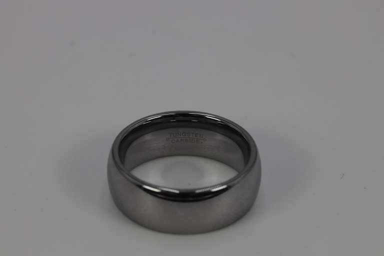 8mm Mirror Finish Tungsten Carbide Wedding Band Size 9