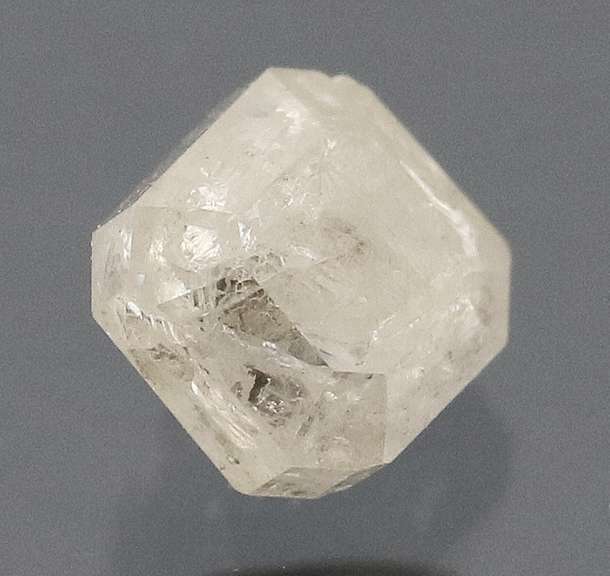 Eye catching .35ct emerald cut silver Diamond