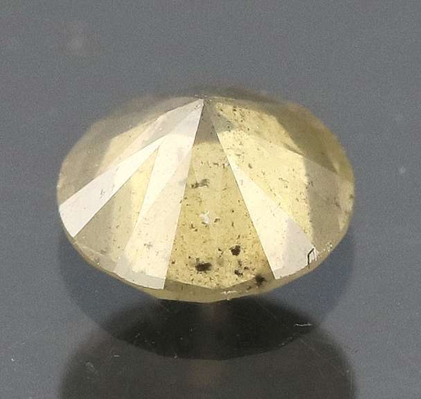 Elegant .28ct silvery yellow Diamond solitaire