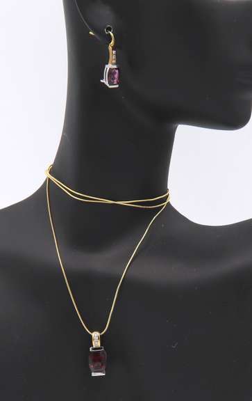 Charming Yellow Gold Garnet and Diamond Necklace with Matching Earrings