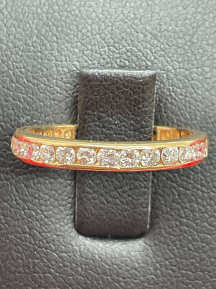 14K YELLOW GOLD AND DIAMOND BAND