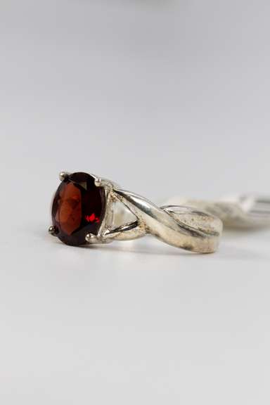 Sterling Silver Natural Garnet Gemstone Ring