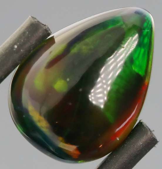 Pinfire patterned 1.88ct Welo Black Opal