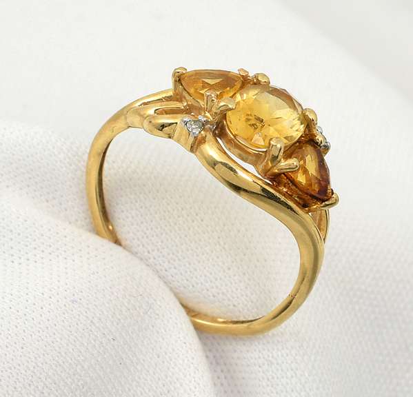 Cute 3 Citrine Ring