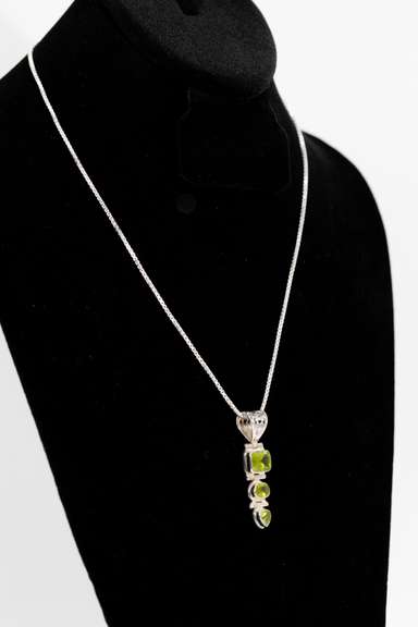 .925 Sterling Silver Pendant w/ Peridot Gemstones 47mm x 13mm