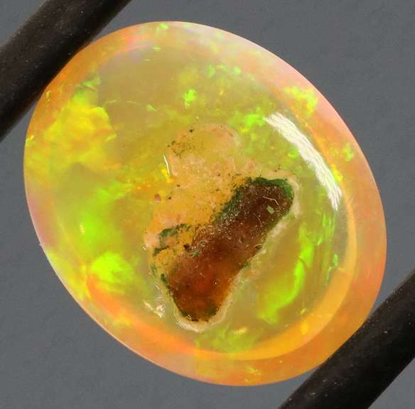 Floral fairy fire! 2.08ct Jelly Opal with matrix