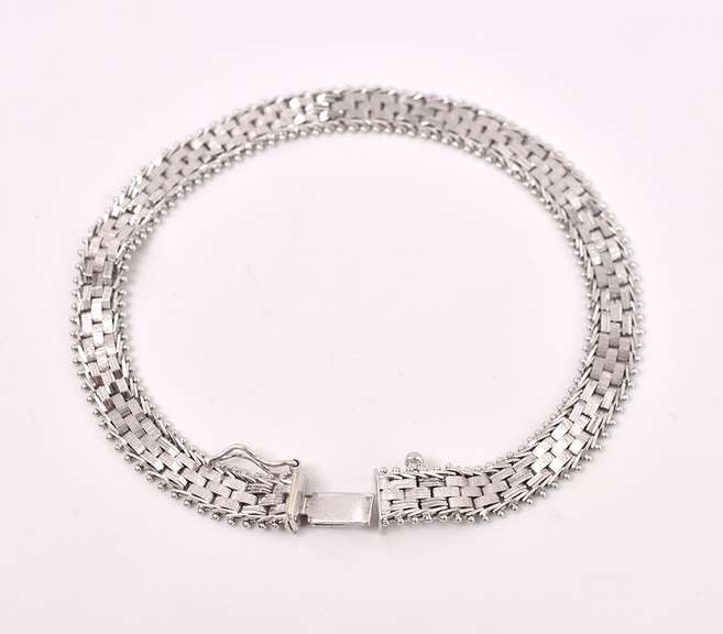 Stunning Fancy Weave Style Bracelet in 14K White Gold