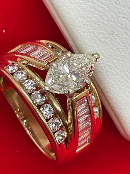 CERTIFIED LADIES 14K YELLOW GOLD AND DIAMOND RING