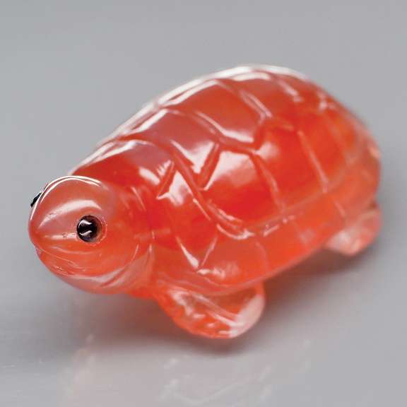 Super cute 45.76ct Agate and Sapphire baby turtle carving