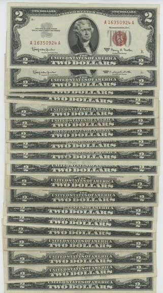 Lot of 19 much nicer 1953 Series $2 Red Seal Notes