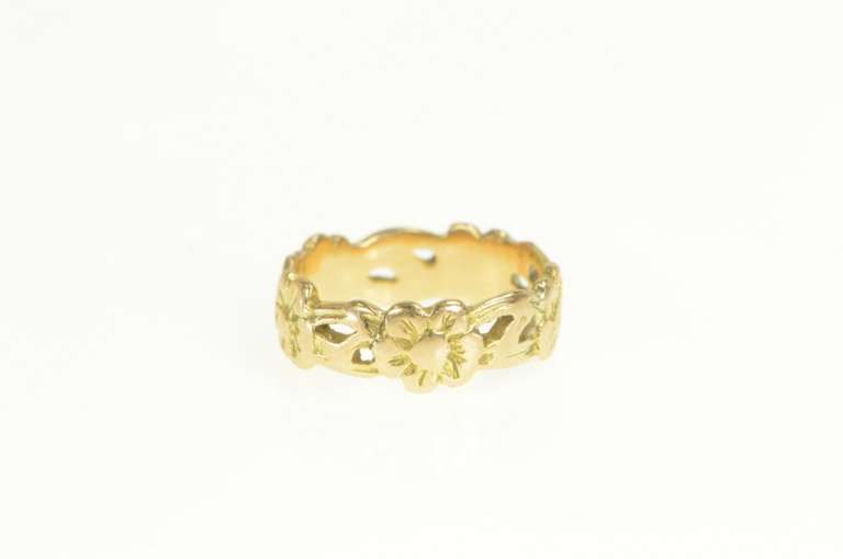 14K Yellow Gold 1930's Floral Blossom Pattern Wedding Band Ring