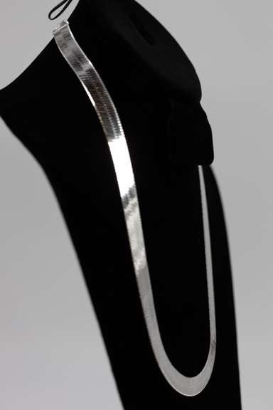 .925 Italian Sterling Silver 11.5 Herringbone Chain Necklace 24 Inches