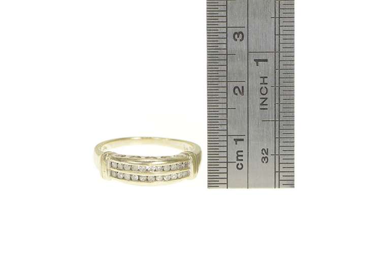 10K Yellow Gold Tiered Diamond Classic Wedding Band Heart Ring