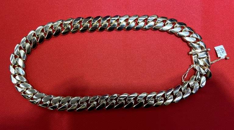 10K YELLOW GOLD CUBAN LINK 22" CHAIN