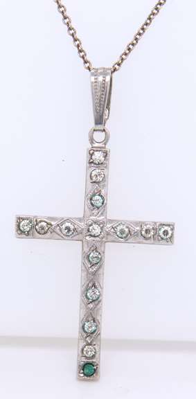 Vintage 925 Sterling Silver Cross Pendant on Chain