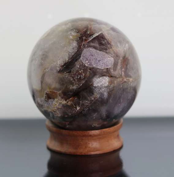 Eye catching 1,102ct untreated Amethyst sphere