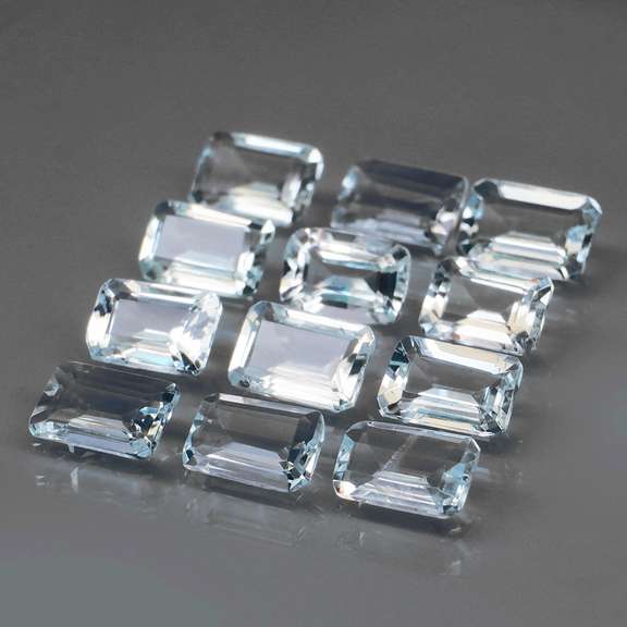 Large 4.98ct platinum blue emerald cut Aquamarine set