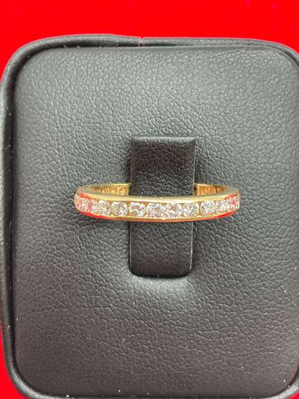 14K YELLOW GOLD AND DIAMOND BAND