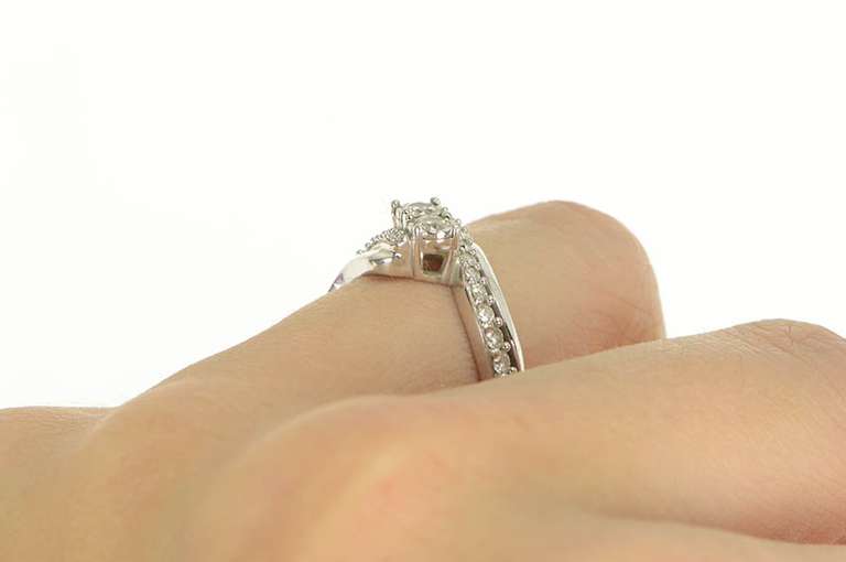 10K White Gold 0.50 Ctw Diamond Bypass Engagement Ring