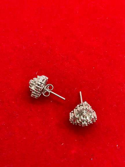 14K WHITE GOLD AND DIAMOND EARRINGS/STUDS