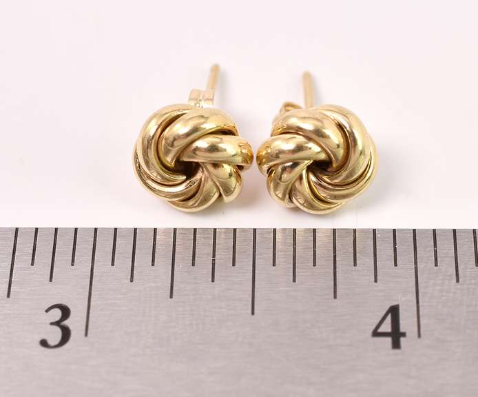 Stunning Knot Stud Earrings in 14K Yellow Gold