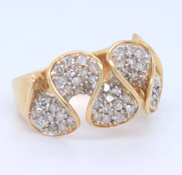 Fantastic Yellow Gold Pave Diamond Wave Ring