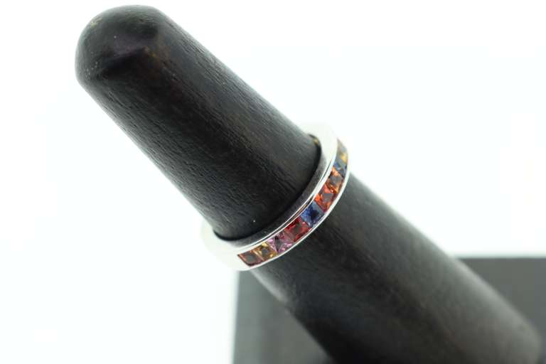 Vivid 18kt White Gold Multi-Colored Saphire Band