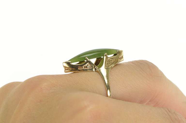 10K Yellow Gold 1960's Marquise Nephrite Cabochon Navette Ring