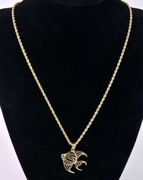 Ravishing Fish Pendant Necklace in 14K Yellow Gold