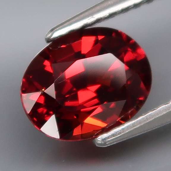 Stunning cherry red 2ct Spessartite Garnet