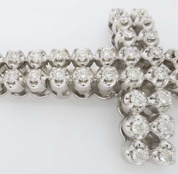 Large 3.80CTW Diamond Encrusted Cross made in White Gold