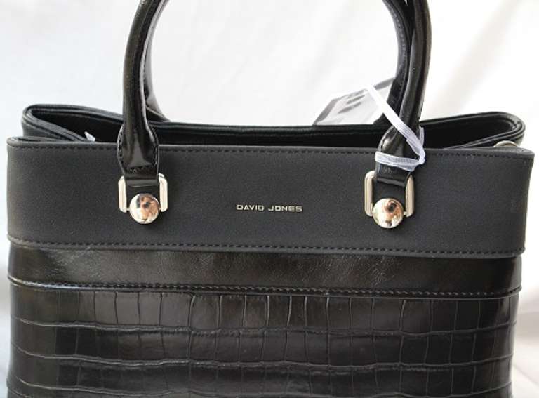 Stylish Black Color Designer Bag By David Jones-Paris