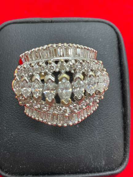 CERTIFIED LADIES 14K GOLD AND 2.75 CARATS OF NATURAL DIAMONDS